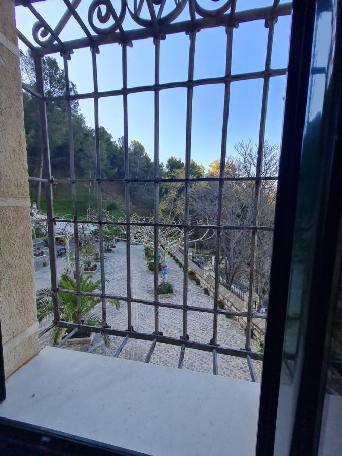 Hostal Rural De Cuadros Bedmar y Garciez Exterior photo